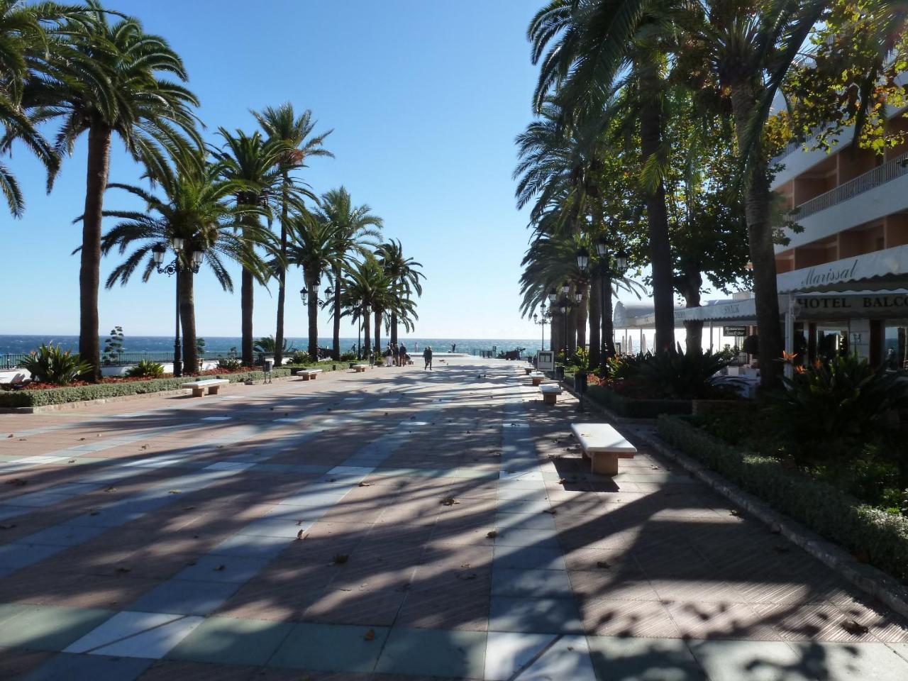 Burriana Lägenhet Nerja
